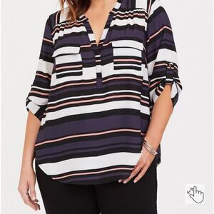 Torrid large Harper Georgette blouse purple, black white tan, front pockets New